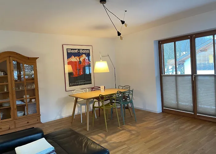 Moderne Mit Zugspitzblick